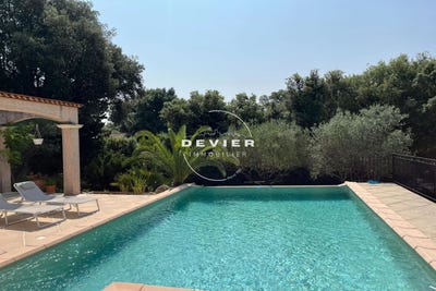 /international/fr/sussargues-languedoc-roussillon-310100183404/