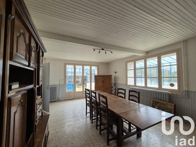 /international/fr/saacy-sur-marne-ile-de-france-310100671099/