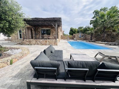 /international/fr/chisa-corsica-310108056814/