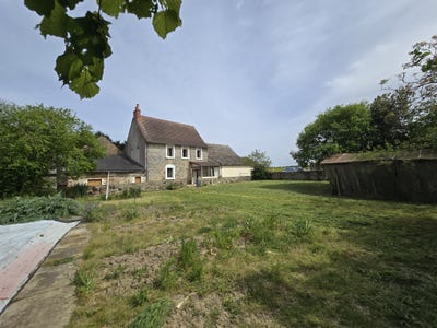 /international/fr/auvers-le-hamon-pays-de-la-loire-310107903013/