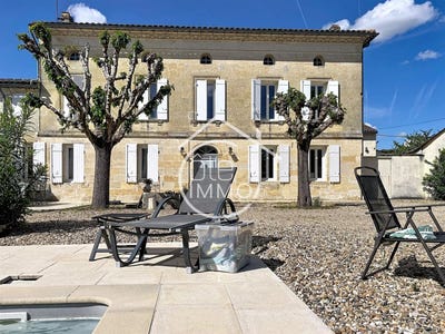 /international/fr/saint-emilion-aquitaine-310107449403/
