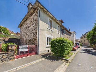/international/fr/jumilhac-le-grand-aquitaine-310108131080/