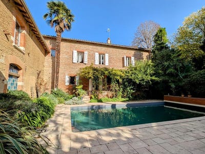 /international/fr/roquettes-midi-pyrenees-310100239442/