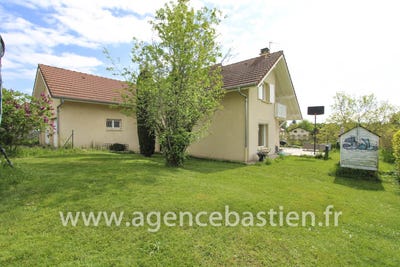 /international/fr/grilly-aquitaine-310098879074/