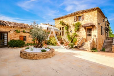 /international/fr/lacapelle-biron-aquitaine-310107523643/