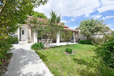 /international/fr/saint-hilaire-de-brethmas-languedoc-roussillon-310108184639/