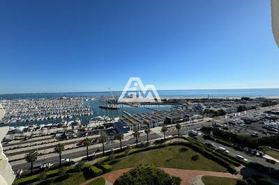 /international/fr/la-grande-motte-centre-val-de-loire-310106419204/