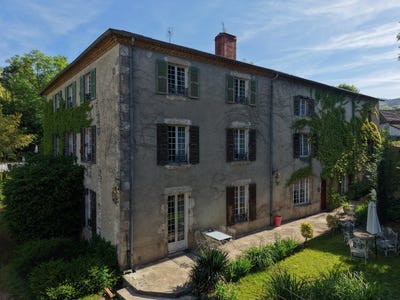 /international/fr/ferrieres-sur-sichon-auvergne-310108466268/