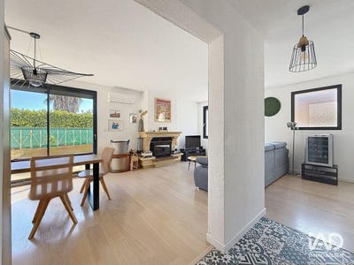 /international/fr/ginestas-languedoc-roussillon-310107579168/