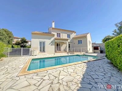 /international/fr/beziers-languedoc-roussillon-310108526383/