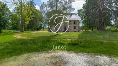 /international/fr/saint-saulge-burgundy-310108929572/