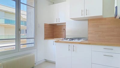/international/fr/blois-centre-val-de-loire-310109225004/