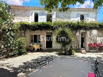 /international/fr/sainte-cecile-les-vignes-provence-alpes-cote-d-azur-310109638463/