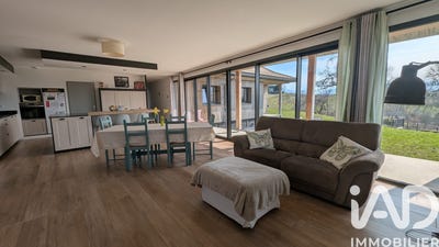 /international/fr/jurancon-aquitaine-310106414225/