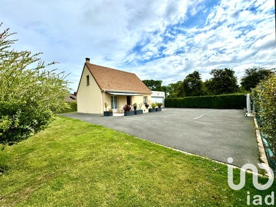 /international/fr/trouville-sur-mer-upper-normandy-310093884535/