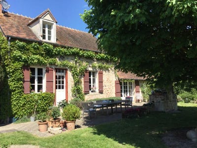/international/fr/le-chatelet-rhone-310105832341/