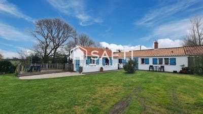 /international/fr/le-perrier-pays-de-la-loire-310109206016/