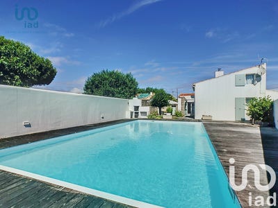 /international/fr/saint-clement-des-baleines-charente-310100005960/?lang=en