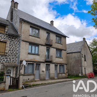 /international/fr/chastreix-auvergne-310107900545/