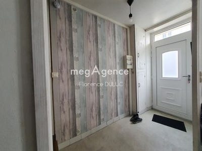 /international/fr/saint-jean-d-angely-charente-310103283614/