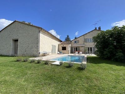 /international/fr/villebois-lavalette-charente-120096083436/