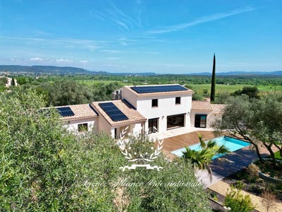 /international/fr/le-luc-charente-310107497804/
