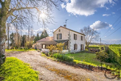 /international/fr/monclar-aquitaine-310106799366/