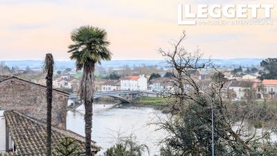 /international/fr/clairac-aquitaine-310097869942/