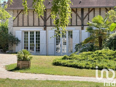 /international/fr/anet-centre-val-de-loire-310100952792/
