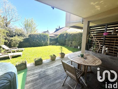 /international/fr/chateaugiron-brittany-310098969859/