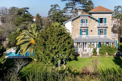 /international/fr/bayonne-aquitaine-310100608516/