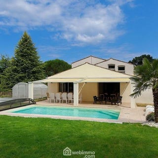 /international/fr/poiroux-pays-de-la-loire-310102968001/