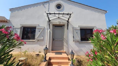 /international/fr/saint-chinian-languedoc-roussillon-310100877275/