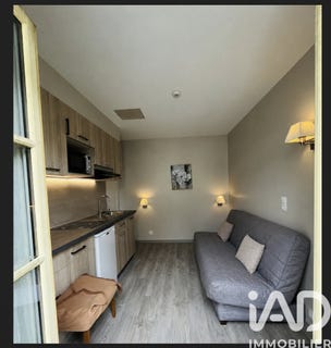 /international/fr/chateaugiron-brittany-310106965824/