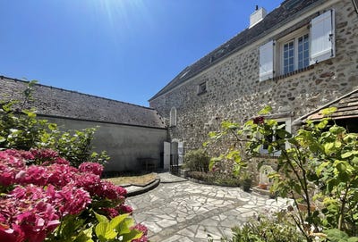 /international/fr/barbizon-ile-de-france-310098876888/?lang=id