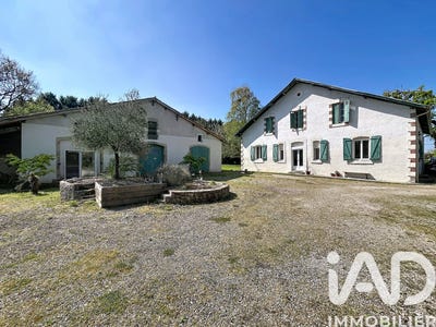 /international/fr/clermont-auvergne-310106936219/