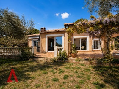 /international/fr/laurens-languedoc-roussillon-310108943974/