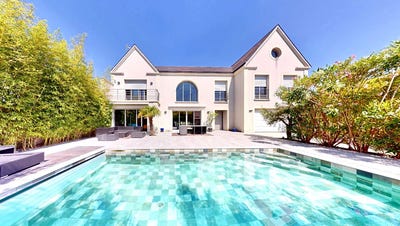 /international/fr/la-garenne-colombes-ile-de-france-310100887540/