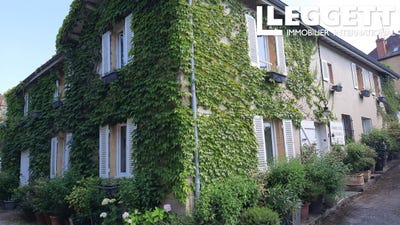 /international/fr/semur-en-brionnais-burgundy-310100536985/