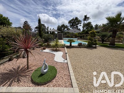 /international/fr/saint-jean-de-monts-pays-de-la-loire-310108701282/?lang=it