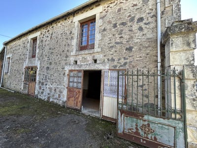 /international/fr/asnieres-sur-blour-charente-310106400520/
