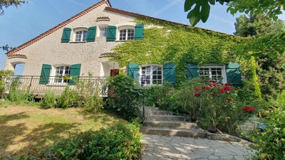 /international/fr/angouleme-charente-310108466373/