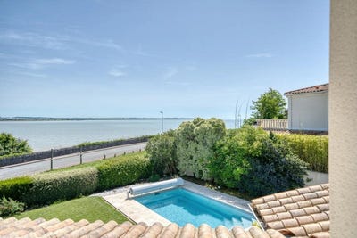 /international/fr/meschers-sur-gironde-charente-310108465287/
