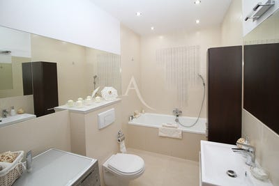 /international/fr/brest-brittany-310105057616/