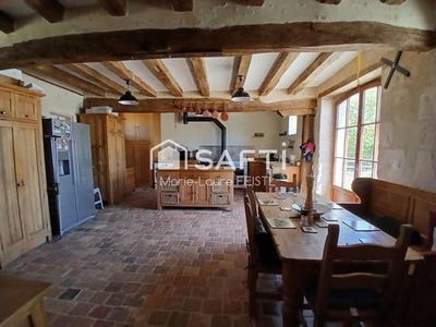 /international/fr/charnizay-centre-val-de-loire-310109520645/