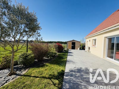 /international/fr/saint-ay-centre-val-de-loire-310107320530/