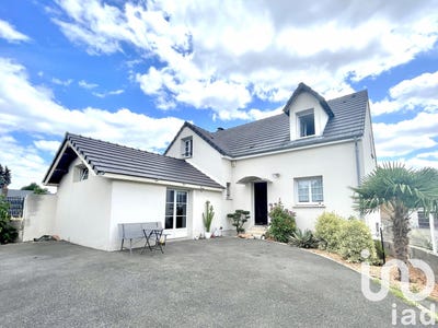 /international/fr/fay-aux-loges-centre-val-de-loire-310101017952/