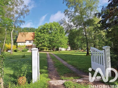 /international/fr/la-ferte-saint-cyr-centre-val-de-loire-310107372377/