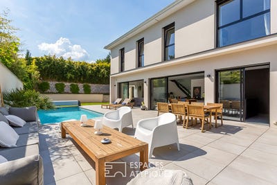 /international/fr/saint-cyr-au-mont-d-or-rhone-310100600081/