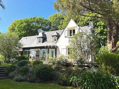 /international/fr/dinard-brittany-310100178999/?lang=en